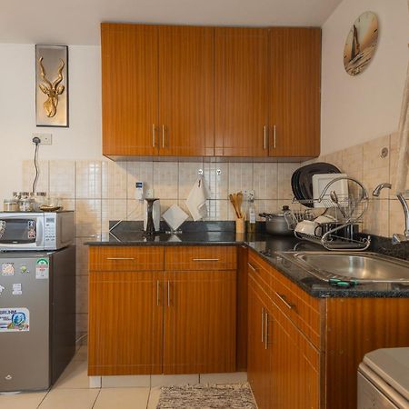 Furnished 1 Bedroom Apartment In Nairobi. 15 Mins To Cbd. Free Wi-Fi & Parking エクステリア 写真